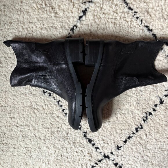 Donald Pliner Stella black goat leather pull-on Chelsea boots NWOB women's 8 - Picture 7 of 9